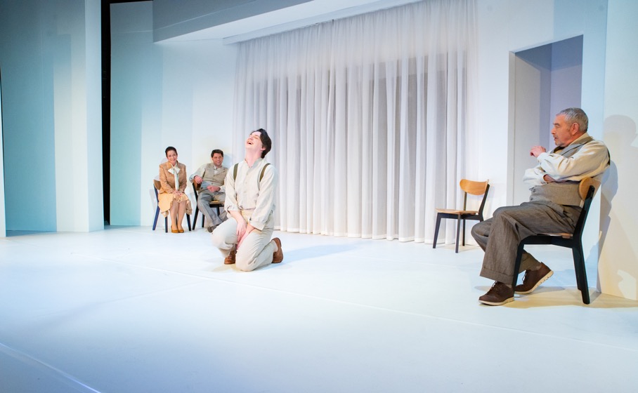 Landesbühne RP Theater Neuwied Eines langen Tages Reise in die Nacht-8131